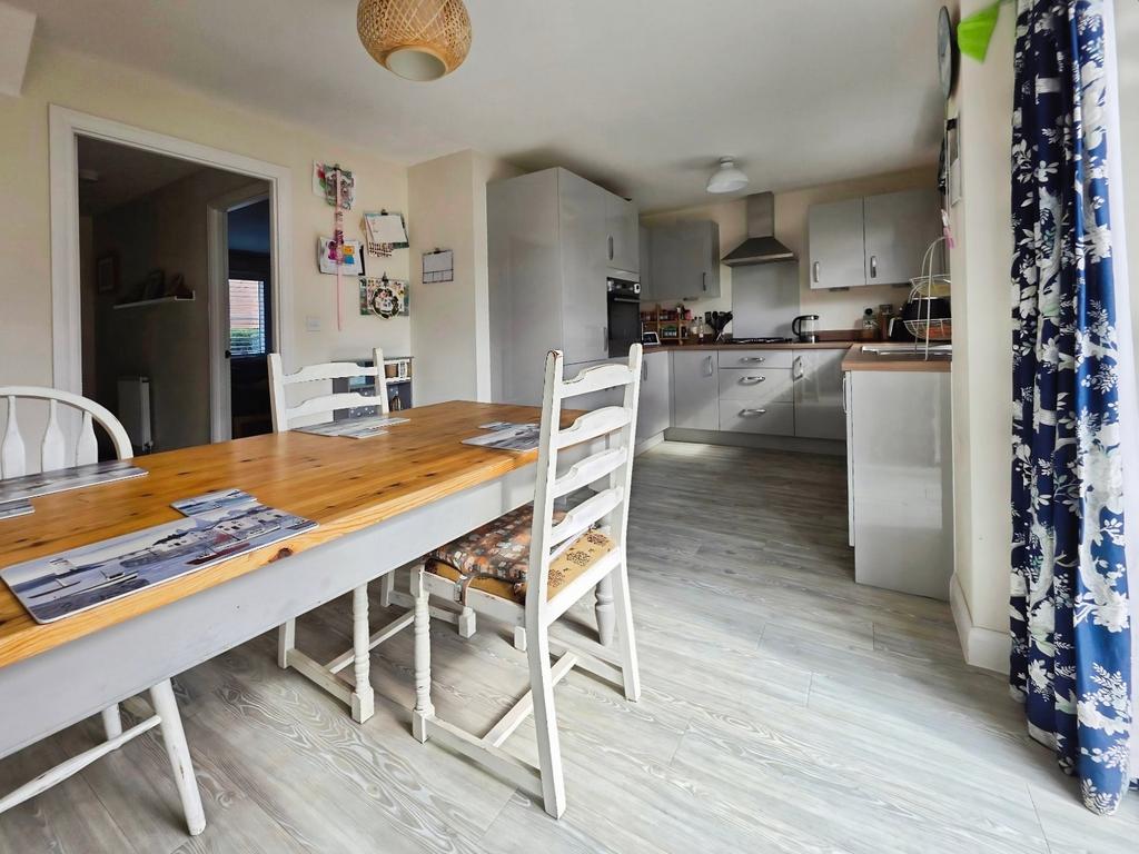 Pbox-kitchen-342839.jpg