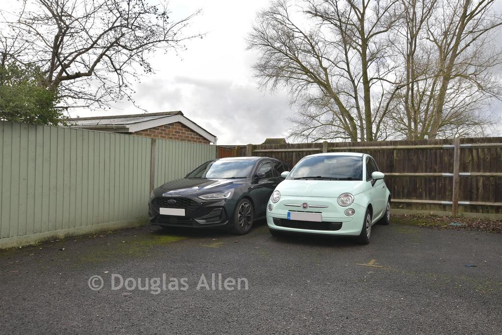 Driveway/Parking