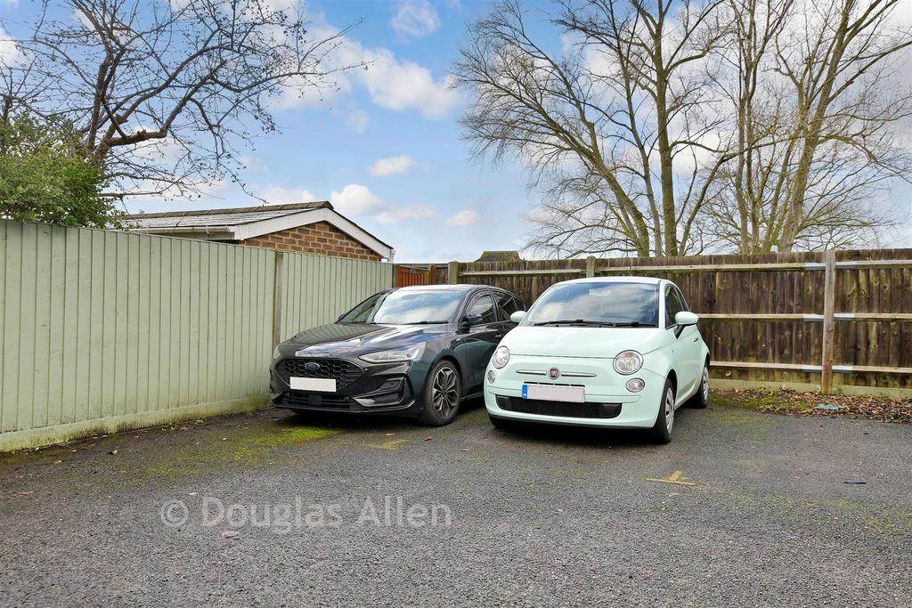 Driveway/Parking