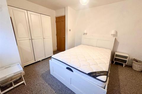 2 bedroom apartment to rent, Gambier Terrace, Liverpool