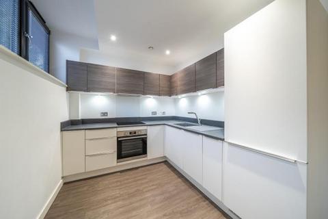 2 bedroom apartment to rent, High Road,  Whetstone,  N20