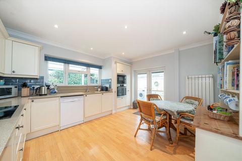 undefined, Princes Road, Weybridge KT13