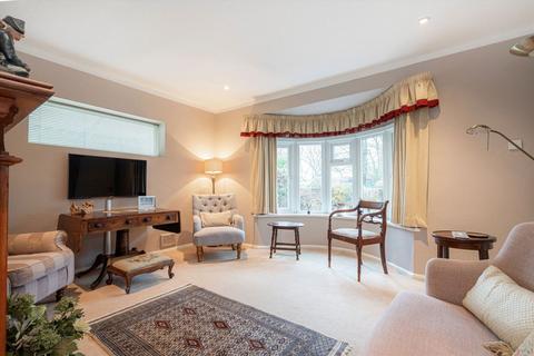 undefined, Princes Road, Weybridge KT13
