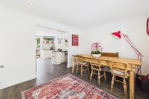 5 bedroom house for sale, Family home in Gorey Village