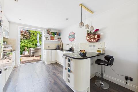 5 bedroom house for sale, Family home in Gorey Village