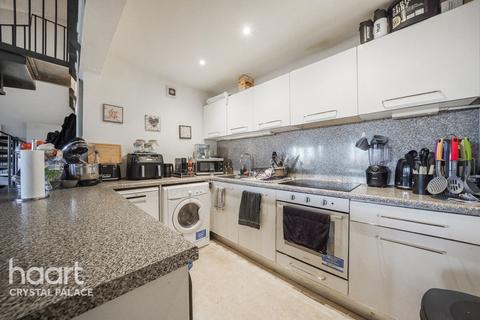 1 bedroom apartment for sale, Silverdale, LONDON