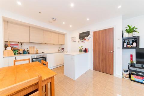 1 bedroom flat for sale, Shearwater Drive, Colindale