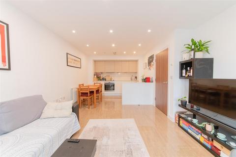 1 bedroom flat for sale, Shearwater Drive, Colindale