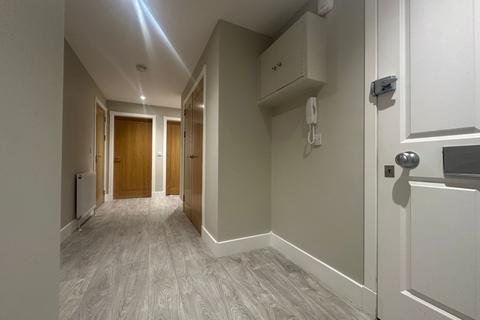 2 bedroom flat to rent, Berryknowes Avenue, Glasgow G52