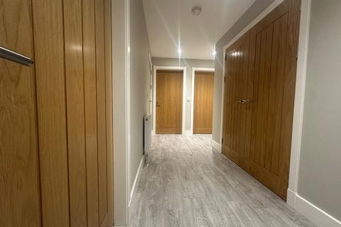 2 bedroom flat to rent, Berryknowes Avenue, Glasgow G52