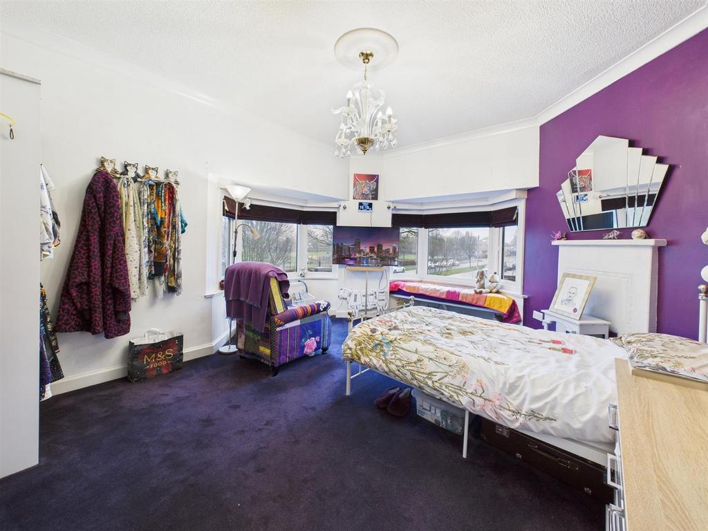 Bedroom: