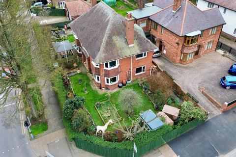 5 bedroom detached house for sale, Queensgate, Bridlington