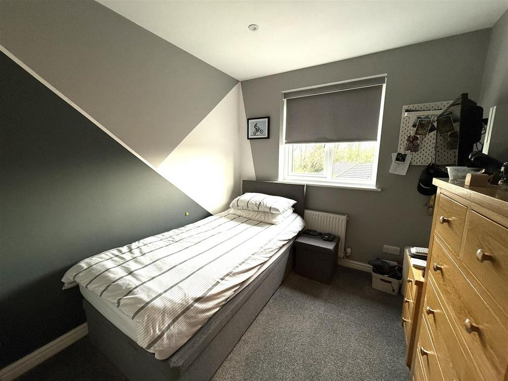12 CHASE4 BED.jpeg