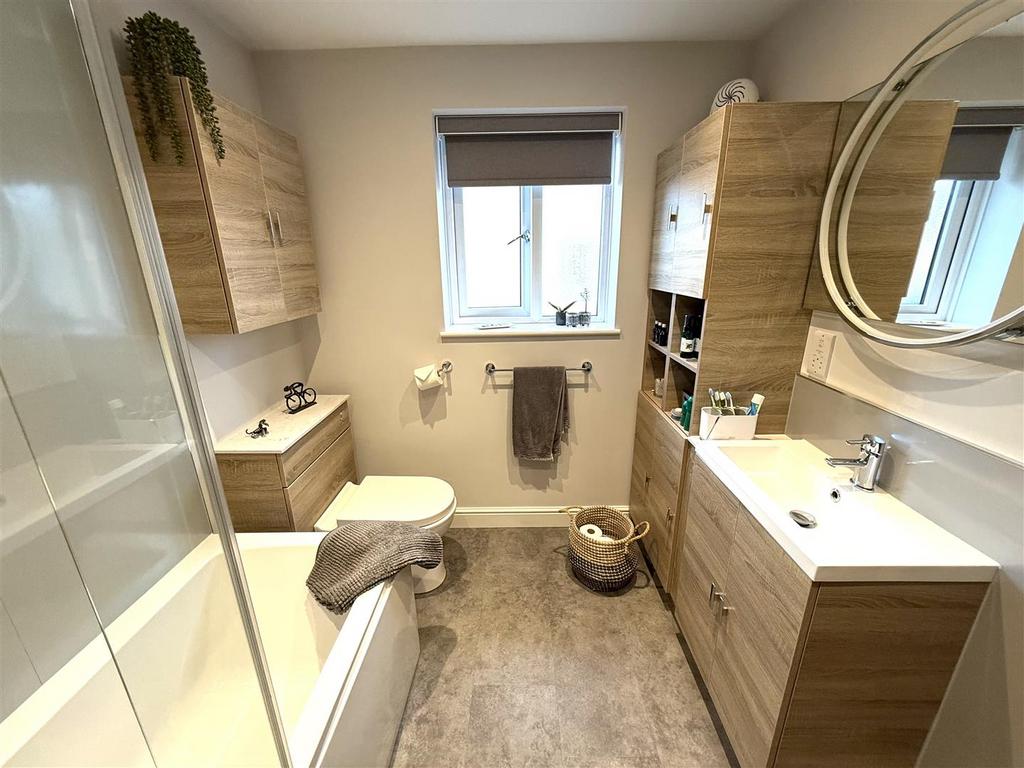 12 CHASE BATH NEW.jpeg