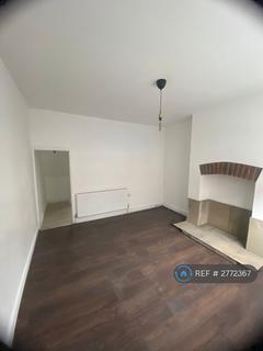 2 bedroom terraced house to rent, Granville Street, Castleford, WF10