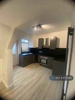 2 bedroom terraced house to rent, Granville Street, Castleford, WF10