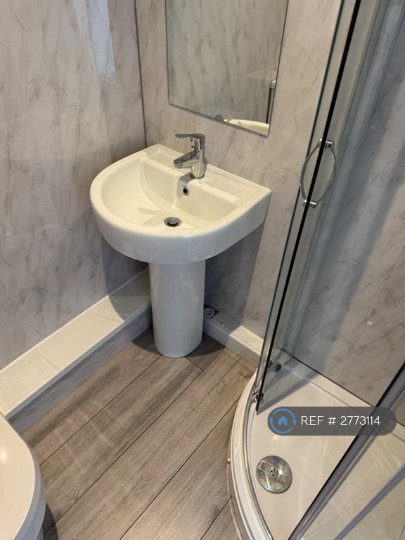 Bedroom 3 En-Suite