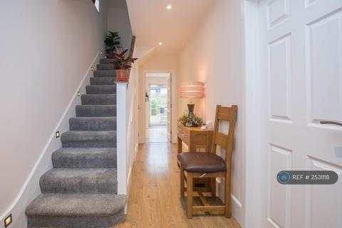 1 bedroom in a house share to rent, Hospital Bridge Road, Twickenham, TW2