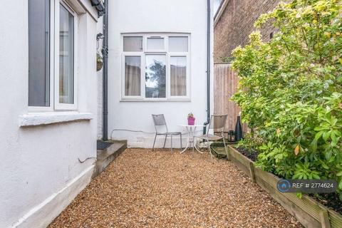 undefined, Glenwood Road, London, SE6