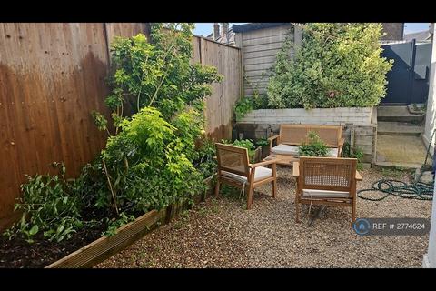 undefined, Glenwood Road, London, SE6