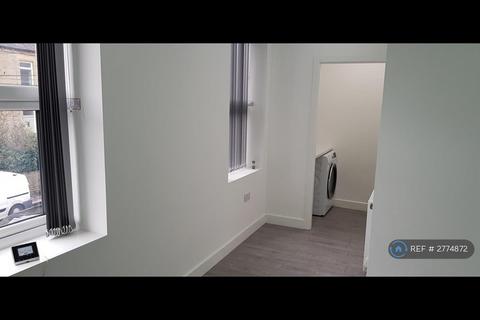 1 bedroom flat to rent, Norman Road, Huddersfield, HD2