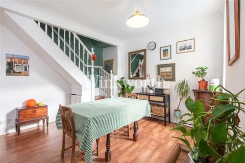 3 bedroom end of terrace house for sale, Seymour Avenue, London, N17
