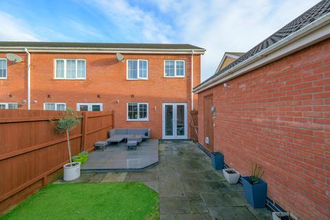 3 bedroom end of terrace house for sale, Belton Park Road, Skegness PE25