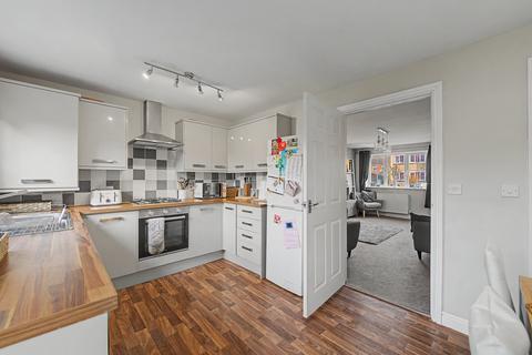 3 bedroom end of terrace house for sale, Belton Park Road, Skegness PE25