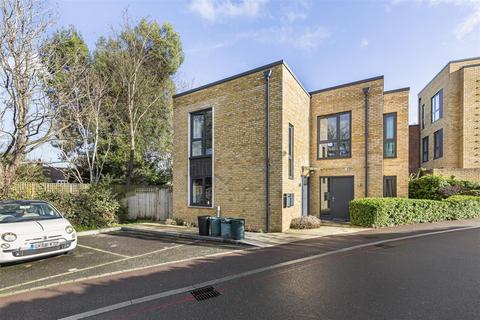 Pipit Drive, London