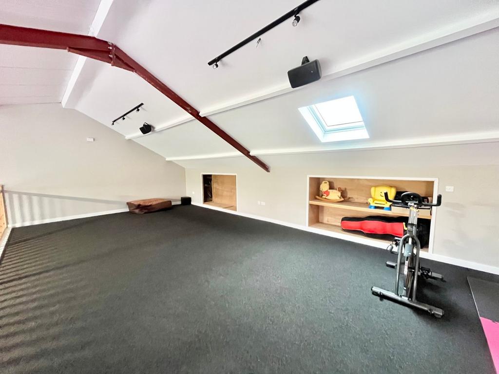 Burts Farm, Carports/workshop and Gym
