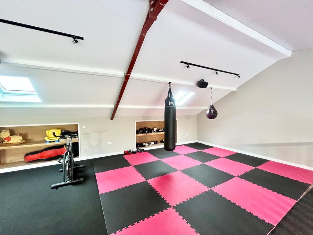 Burts Farm, Carports/workshop and Gym