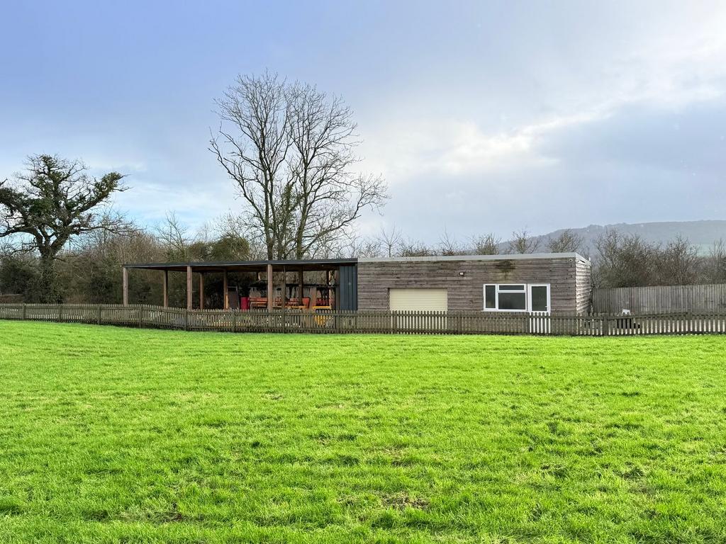 Burts Farm, Office, Garage and Lean to