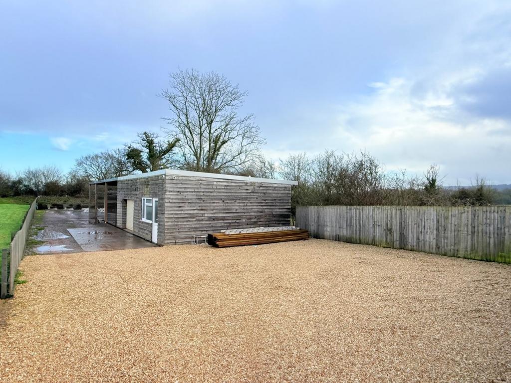 Burts Farm, Office, Garage and Lean to