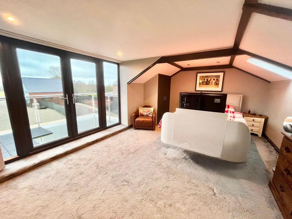 Burts Farm Main House, Master Bedroom