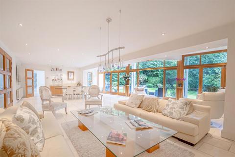undefined, Bowdon, Altrincham WA14