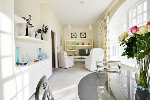 2 bedroom retirement property for sale, James Walk, Bexhill on Sea