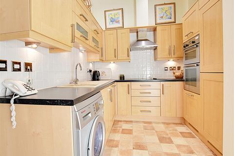 2 bedroom retirement property for sale, James Walk, Bexhill on Sea