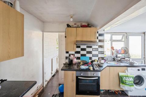 undefined, 63 King Georges Road, New Rossington, Doncaster, South Yorkshire DN11 0PW