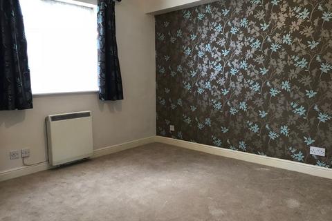 2 bedroom apartment to rent, Kirkland Drive, Enfield
