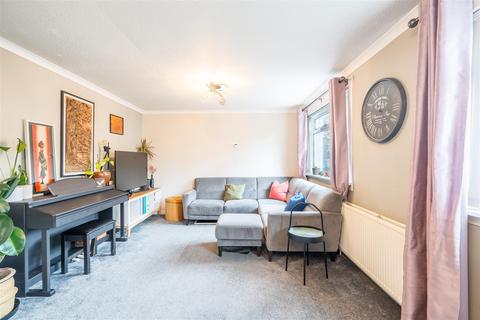 undefined, Luing, Airdrie