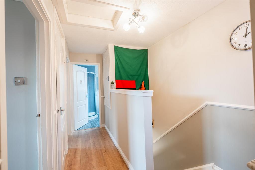 Hallway-2.jpg