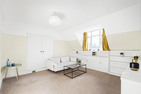 1 bedroom flat to rent, Upper Richmond Road, London