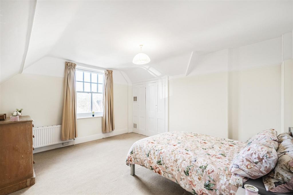 James Anderson - Falt 4  458  Upper Richmond Road 