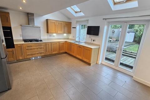 undefined, Meteor Close, Newton