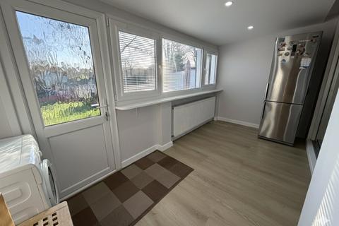 undefined, Riverside Road, Sidcup, Kent, DA14