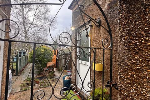undefined, Staines Road, Feltham, TW14