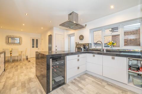4 bedroom semi-detached house for sale, Birling Road, Ashford, Kent, TN24