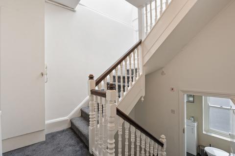 3 bedroom apartment to rent, 160 Camden High Street, London, NW1