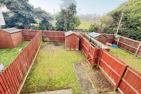 undefined, Highclere Close
