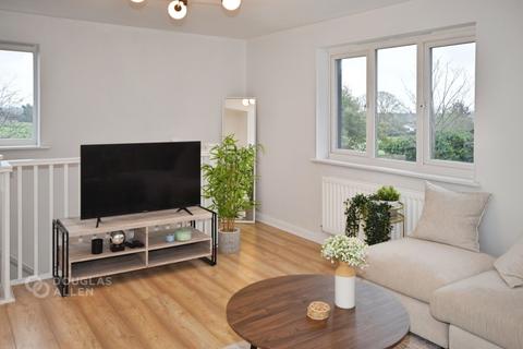 2 bedroom apartment to rent, Zeus Road Southend-On-Sea SS2